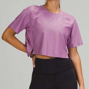 Lululemon Mesh Back Cropped Train T-Shirt Size 6 Wisteria Purple Run Gym.  15